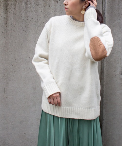 ALL ORDINARIES（オールオーディナリーズ）の「肘あて付クルーニット（ニット/セーター・レディース・ライトグレー/ライトブルー/ブラック/グリーン/アイボリー・FREE）」の20枚目の写真