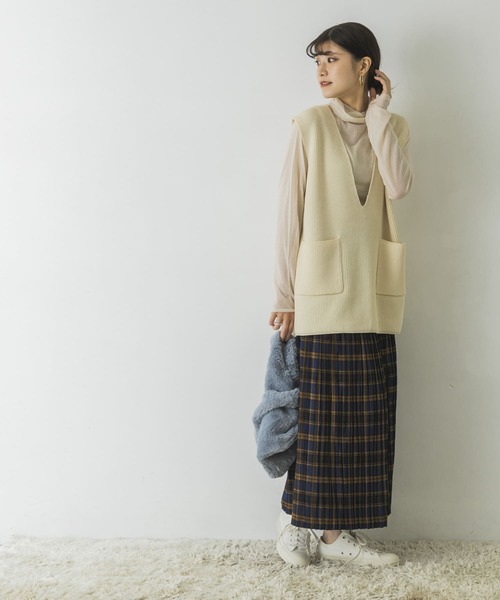 URBAN RESEARCH（アーバンリサーチ）の「チェックプリーツスカート（スカート・レディース・イエロー/パープル/ブルー/ベージュ・36/38）」の17枚目の写真