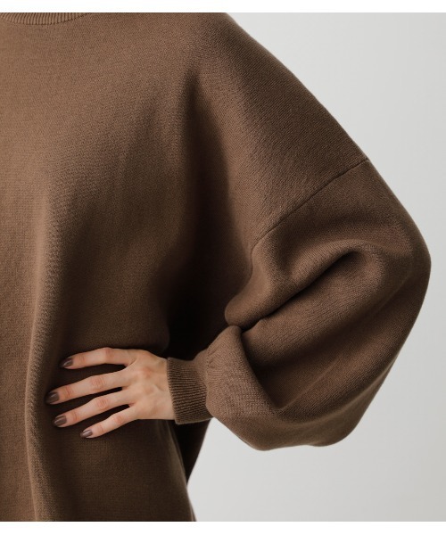 AZUL by moussy（アズールバイマウジー）の「SWEATTER BIG TUNIC/スウェッタービッグチュニック（チュニック・レディース・ブラック/ブラウン/ライトグリーン/ライトベージュ・FREE）」の6枚目の写真