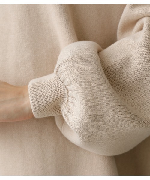 AZUL by moussy（アズールバイマウジー）の「SWEATTER BIG TUNIC/スウェッタービッグチュニック（チュニック・レディース・ブラック/ブラウン/ライトグリーン/ライトベージュ・FREE）」の18枚目の写真