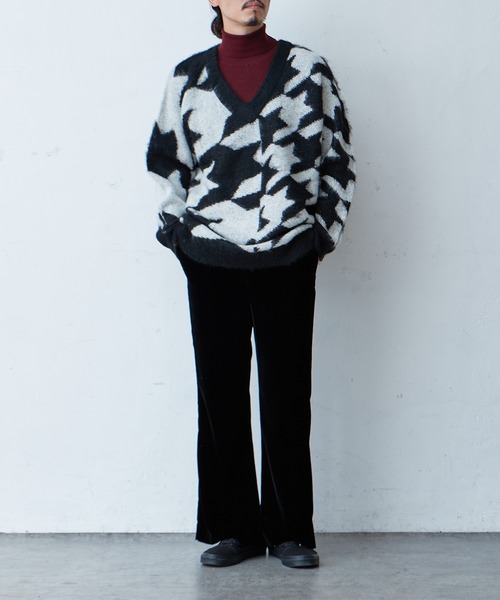 Lui's（ルイス）の「高級ベルベットワイドフレアパンツ（その他パンツ・メンズ・ブラック/ボルドー・SMALL/MEDIUM）」の7枚目の写真