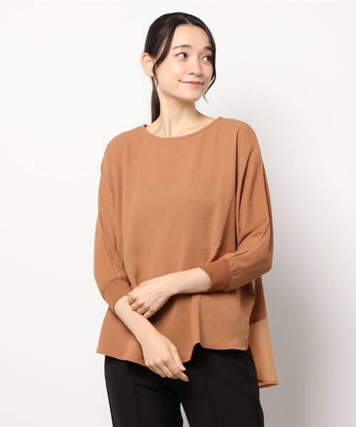 BELLUNA PLUS（ベルーナ）の「異素材使いドルマンデザインブラウス（シャツ/ブラウス・レディース・カーキ/ターコイズブルー/ボルドー/テラコッタ・MEDIUM/LARGE/X-LARGE）」の6枚目の写真