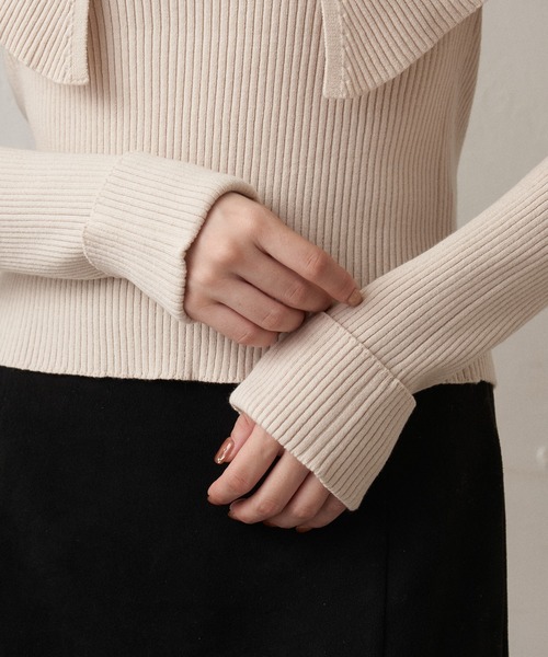 Chico(チコ)の「【新色追加】2wayオフショルセーラーカラーリブニット(ニット/セーター・レディース・ブラック/ブラウン/アイボリー/ホワイト系その他2/ブラウン系その他2/ライトブルー/ホワイト系その他3/ピンク・FREE)」の13枚目の写真