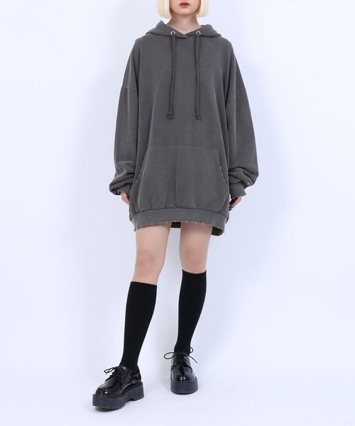 PUNYUS（プニュズ）の「ピグメントパーカー（パーカー・レディース・ブルー/グリーン/スミクロ/パープル/オレンジ・3/4）」の22枚目の写真