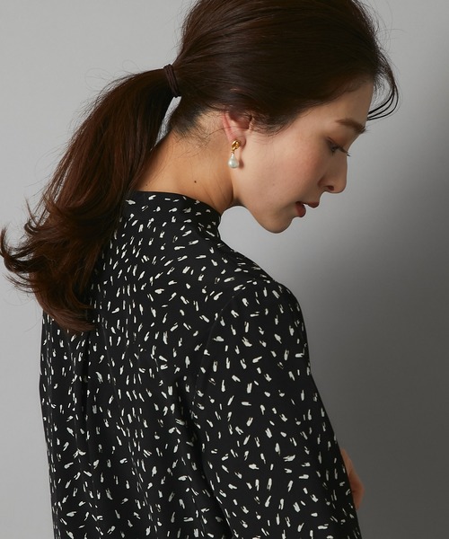 RIVE DROITE(リヴドロワ)の「フェミニンからスタイリッシュまで ハケドットボウタイブラウス(シャツ/ブラウス・レディース・ブラック/オフホワイト・FREE)」の13枚目の写真