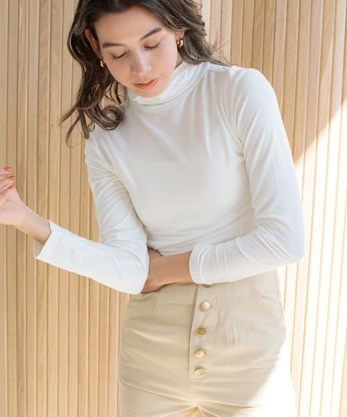 fifth（フィフス）の「ソフトタッチタートルトップス（Tシャツ/カットソー・レディース・ホワイト/パープル/グリーン・M）」の2枚目の写真