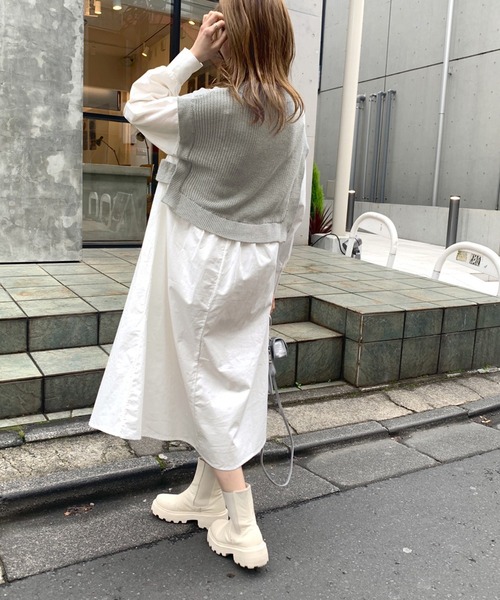 OLIVE des OLIVE（オリーブデオリーブ）の「【WEB限定】おさんぽドッキングワンピース（ワンピース・レディース・オフホワイト/グレー/ベージュ・FREE）」の14枚目の写真