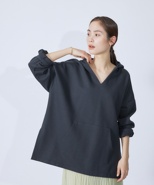 【秋にも使える】ダンボールニットVネックフーディ