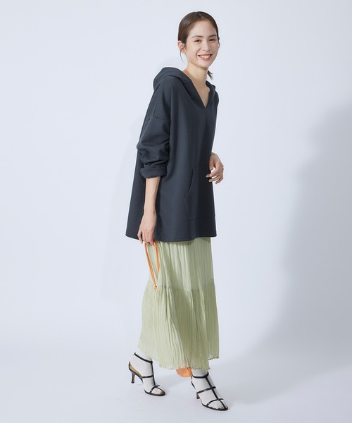 【秋にも使える】ダンボールニットVネックフーディ