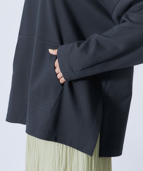 【秋にも使える】ダンボールニットVネックフーディ