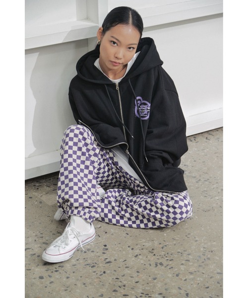 ISTKUNST（イストクンスト）の「【ISTKUNST】BEAR & SMILEY HOOD ZIP UP / イストクンスト ベアー アンド スマイリー ジップアップ フーディー（パーカー・レディース・ライトグレー/ブラック・MEDIUM/LARGE/X-LARGE）」の19枚目の写真