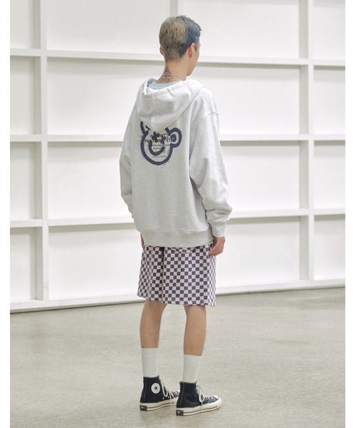 ISTKUNST（イストクンスト）の「【ISTKUNST】BEAR & SMILEY HOOD ZIP UP / イストクンスト ベアー アンド スマイリー ジップアップ フーディー（パーカー・レディース・ライトグレー/ブラック・MEDIUM/LARGE/X-LARGE）」の6枚目の写真