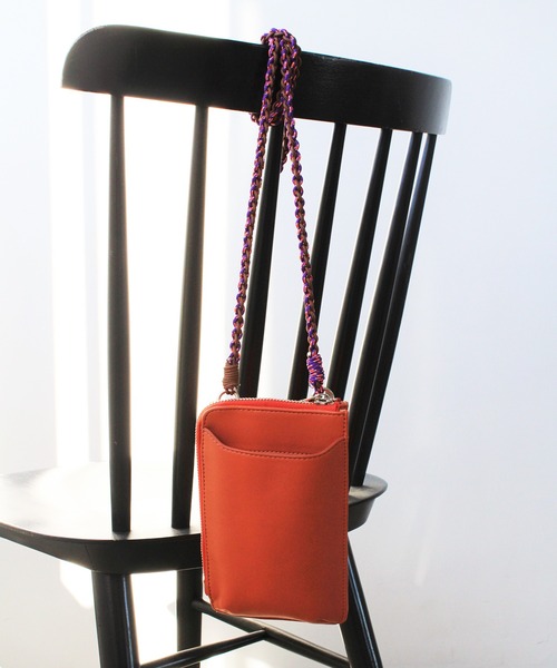 GeeRA(ジーラ)の「編みショルダーマルチモバイルバッグ(ショルダーバッグ・レディース・オレンジ/イエロー/ブラック/オフホワイト・FREE)」の10枚目の写真