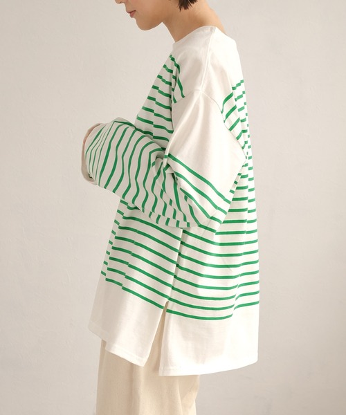 ANDJ(アンドジェイ)の「パネルボーダーロングTシャツ(Tシャツ/カットソー・レディース・ブラック/グリーン・M)」の2枚目の写真