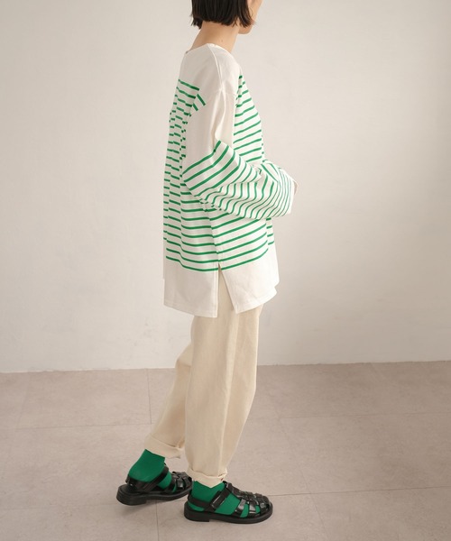 ANDJ(アンドジェイ)の「パネルボーダーロングTシャツ(Tシャツ/カットソー・レディース・ブラック/グリーン・M)」の6枚目の写真