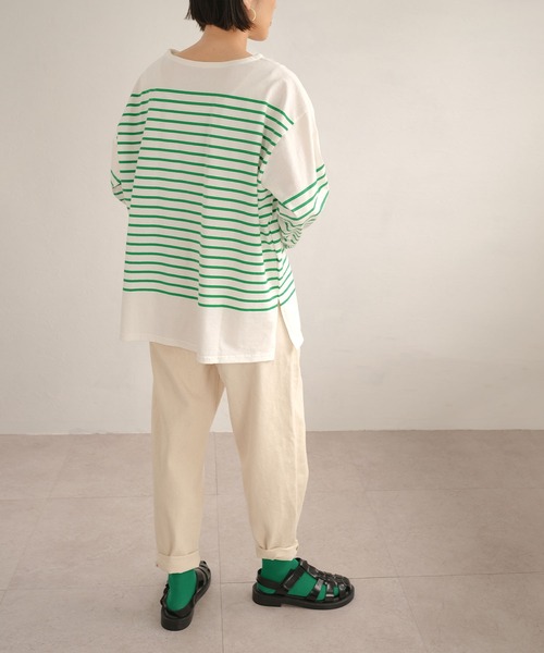 ANDJ(アンドジェイ)の「パネルボーダーロングTシャツ(Tシャツ/カットソー・レディース・ブラック/グリーン・M)」の9枚目の写真