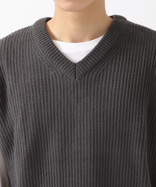 ALAND（エーランド）の「MEANDER／V-NECK KNIT VEST　2258894（ベスト・メンズ・ベージュ・LARGE/MEDIUM）」の8枚目の写真