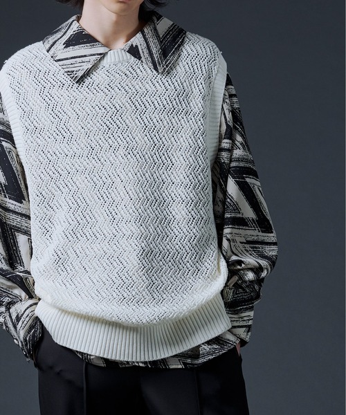 Ellno Loset（エルノロゼット）の「スカシアミニットベスト（ベスト・メンズ・ブラック/オフホワイト/グリーン・MEDIUM/LARGE）」の4枚目の写真