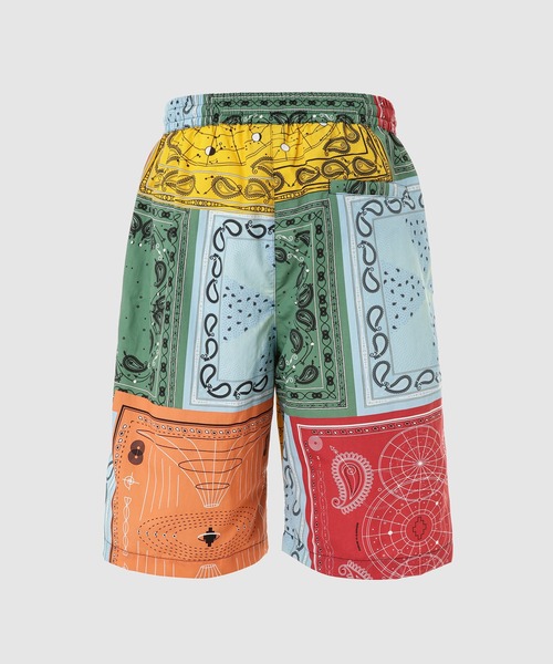 MARCELO BURLON（マルセロ・バーロン）の「ALL OVER BANDANA NYLON SHORTS（その他パンツ・メンズ・レッド系その他・M/L）」の3枚目の写真