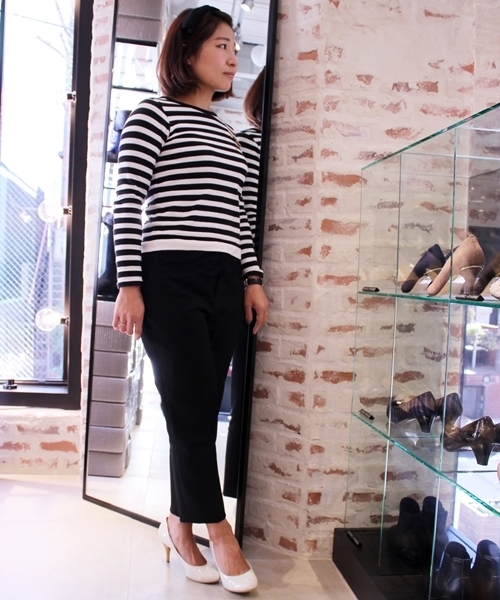 LE TALON（ルタロン）の「【GINGER4月号掲載】◇7.5cmエナメルプレーン（パンプス・レディース・ブラック/ホワイト/ベージュ/イエロー/ネイビー・36/37/35/35.5/38/37.5/36.5）」の18枚目の写真