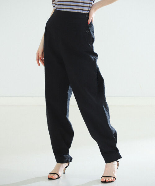 Demi-Luxe BEAMS（デミルクス ビームス）の「Demi-Luxe BEAMS / サッカー タブ付き パンツ（その他パンツ・レディース・ブラック/その他/レッド・38/36）」の14枚目の写真