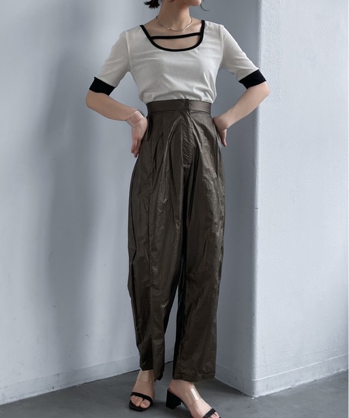 Solace(ソレイス)の「UネックバイカラーリンガーT/前後2WAY(Tシャツ/カットソー・レディース・ホワイト/パープル/レッド/ライトグリーン・FREE)」の12枚目の写真