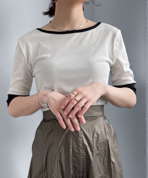 Solace(ソレイス)の「UネックバイカラーリンガーT/前後2WAY(Tシャツ/カットソー・レディース・ホワイト/パープル/レッド/ライトグリーン・FREE)」の7枚目の写真