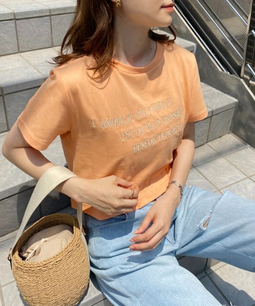 one after another NICE CLAUP(ワンアフターアナザーナイスクラップ)の「ロゴ刺しゅうTee(Tシャツ/カットソー・レディース・ホワイト/ピンク/オレンジ/ブルー/スミクロ・FREE)」の5枚目の写真