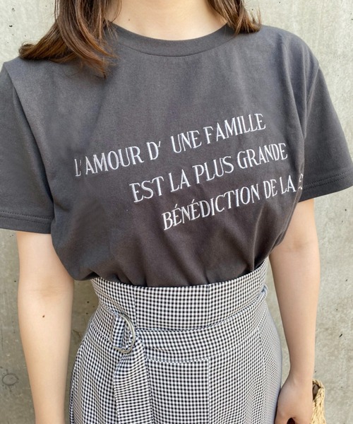 one after another NICE CLAUP(ワンアフターアナザーナイスクラップ)の「ロゴ刺しゅうTee(Tシャツ/カットソー・レディース・ホワイト/ピンク/オレンジ/ブルー/スミクロ・FREE)」の10枚目の写真