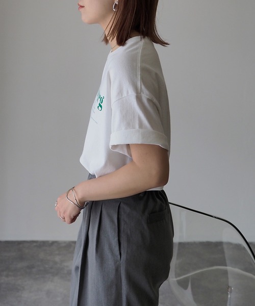 Riberry(リベリー)の「GILDAN strasbourgプリントTシャツ(Tシャツ/カットソー・レディース・ホワイト×レッド/ホワイト×グリーン/ネイビー/ホワイト×ブラック/ブラック/マルーン/チャコールグレー/オリーブ/グレー系・MEDIUM)」の21枚目の写真