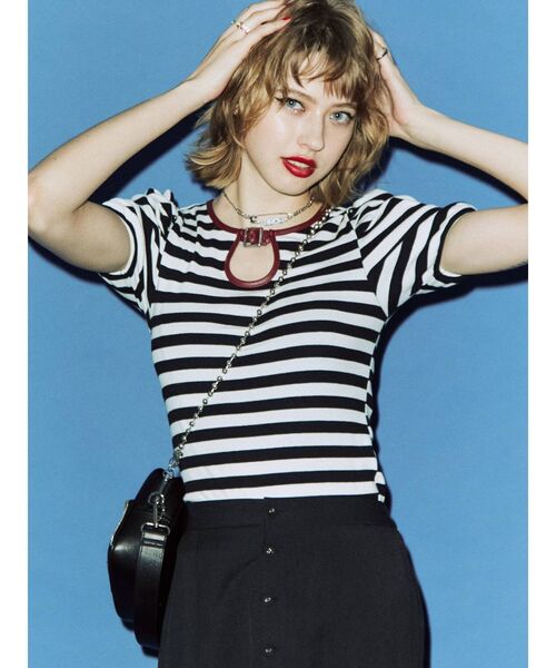 jouetie（ジュエティ）の「パイピングパワショルテレコトップス（Tシャツ/カットソー・レディース・ブラック/ベージュ/パープル/オフホワイト/オレンジ・MEDIUM）」の13枚目の写真