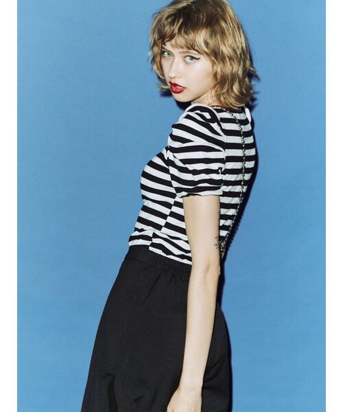 jouetie（ジュエティ）の「パイピングパワショルテレコトップス（Tシャツ/カットソー・レディース・ブラック/ベージュ/パープル/オフホワイト/オレンジ・MEDIUM）」の14枚目の写真