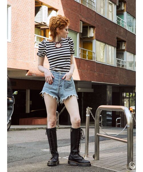 jouetie（ジュエティ）の「パイピングパワショルテレコトップス（Tシャツ/カットソー・レディース・ブラック/ベージュ/パープル/オフホワイト/オレンジ・MEDIUM）」の20枚目の写真