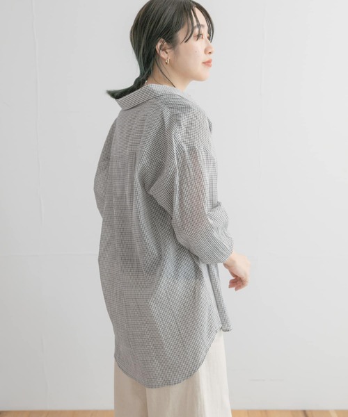 ITEMS URBANRESEARCH（アイテムズ アーバンリサーチ）の「チェックシアーオーバーシャツ（シャツ/ブラウス・レディース・ホワイト/ネイビー/グリーン・FREE）」の14枚目の写真