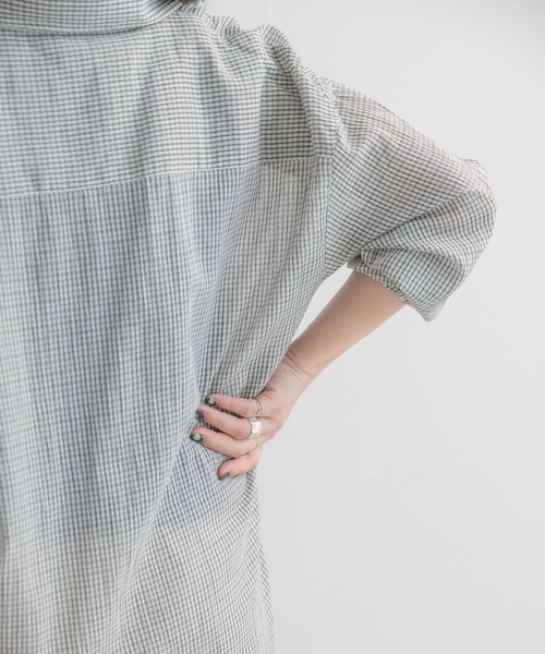 ITEMS URBANRESEARCH（アイテムズ アーバンリサーチ）の「チェックシアーオーバーシャツ（シャツ/ブラウス・レディース・ホワイト/ネイビー/グリーン・FREE）」の16枚目の写真