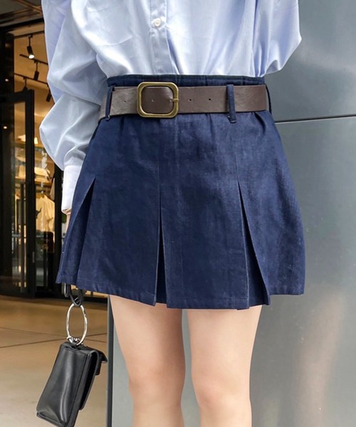 one after another NICE CLAUP(ワンアフターアナザーナイスクラップ)の「ベルト付きローライズプリーツスカート(スカート・レディース・ベージュ/ネイビー/スミクロ・FREE)」の13枚目の写真