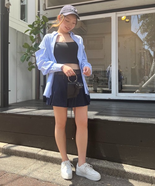 one after another NICE CLAUP(ワンアフターアナザーナイスクラップ)の「ベルト付きローライズプリーツスカート(スカート・レディース・ベージュ/ネイビー/スミクロ・FREE)」の15枚目の写真