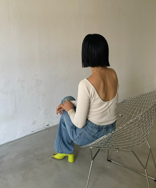 AIC.（エーアイシー）の「パッド付きバックオープンリブトップス（Tシャツ/カットソー・レディース・ブラック/ホワイト系・FREE）」の11枚目の写真