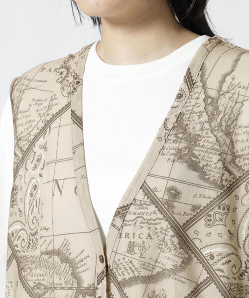 AVIREX（アヴィレックス）の「【直営店限定】 BANDANA CHART MIX CUT SHIRT/ バンダナ チャート ミックス カット シャツ（ベスト・レディース・ネイビー/ベージュ・F）」の8枚目の写真