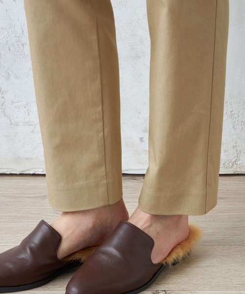 DECOY SINCE 1981(デコイシンスイチキュウハチイチ)の「ストレッチテーパードパンツ(チノパンツ・レディース・ベージュ/ネイビー・64/70/67)」の9枚目の写真