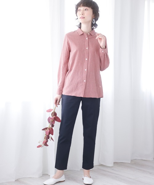 DECOY SINCE 1981(デコイシンスイチキュウハチイチ)の「ストレッチテーパードパンツ(チノパンツ・レディース・ベージュ/ネイビー・64/70/67)」の11枚目の写真