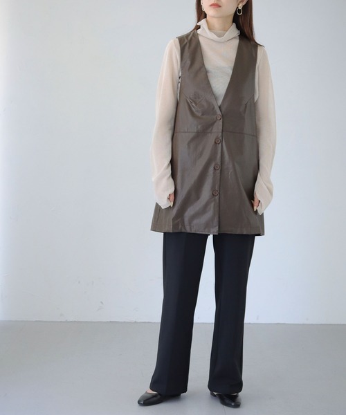 cheriella(シェリエラ)の「【cheriella】WEB限定フェイクレザーベスト(ベスト・レディース・ブラック/ブラウン・M)」の12枚目の写真