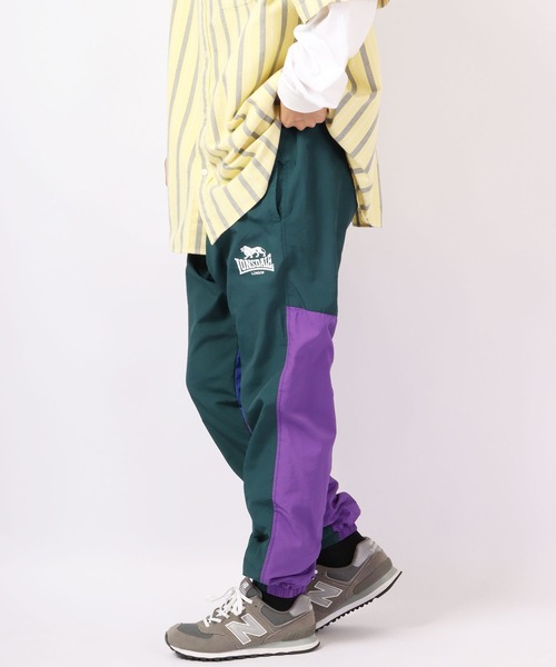 LONSDALE(ロンズデール)の「LONSDALE ナイロンワッシャー ジョガーパンツ(その他パンツ・メンズ・ブラック/グリーン/パープル・LL/L/M)」の13枚目の写真