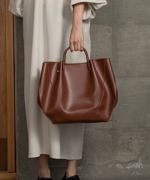 Amiur（エミレ）の「vase bag（ハンドバッグ・レディース・ブラウン/ブラック/ベージュ・FREE）」の9枚目の写真