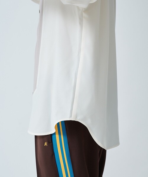 CITY TOKYO(シティトウキョウ)の「【洗える/シワ防止】LANAライクデザインシャツ リラックスフィット/異素材切り替えデザイン(シャツ/ブラウス・メンズ・グレイッシュベージュ/ブラック/ブルー・1/3/2)」の11枚目の写真