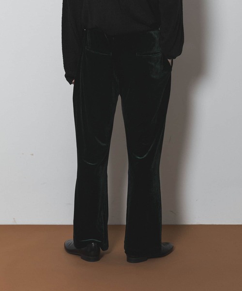 Couleur Meler(クルールメリー)の「Couleur Meler sakasa center tuck velour pants(その他パンツ・メンズ・グリーン系その他/ブラック・LARGE/MEDIUM)」の8枚目の写真