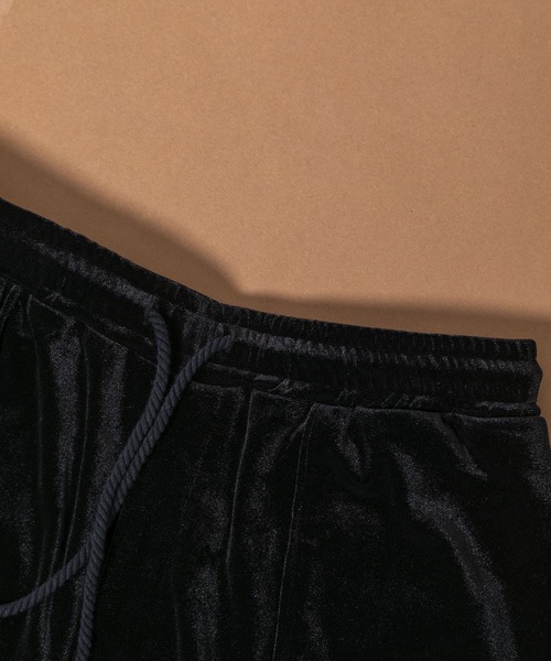 Couleur Meler(クルールメリー)の「Couleur Meler sakasa center tuck velour pants(その他パンツ・メンズ・グリーン系その他/ブラック・LARGE/MEDIUM)」の4枚目の写真