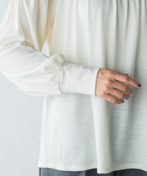 LAUTREAMONT(ロートレアモン)の「ウォッシャブルウールギャザーカットソー≪手洗い可能/WEB限定Lサイズ≫(Tシャツ/カットソー・レディース・ブラック/オフホワイト/グリーン・9号/11号)」の10枚目の写真