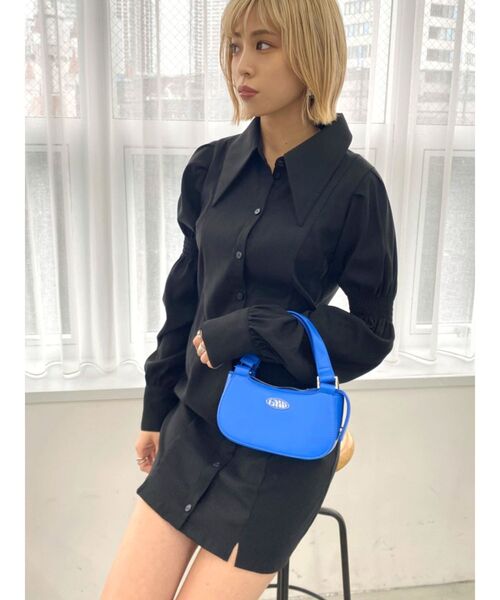 EMODA(エモダ)の「ダブルスリットシャーリングワンピース(ワンピース・レディース・ブルー/ブラック/アイボリー・FREE)」の3枚目の写真