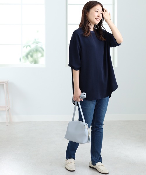 BELLUNA PLUS(ベルーナ)の「リブ切替デザインチュニック(チュニック・レディース・ネイビー/オフホワイト・LARGE/MEDIUM)」の6枚目の写真